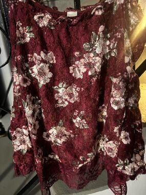 No Boundaries Burgundy Floral Lace Sleeveless Blouse